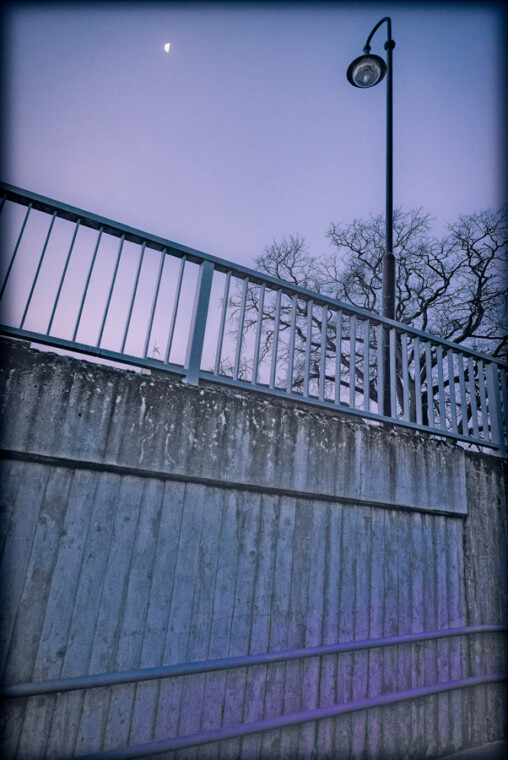 deutschLAND: NEBENdemGLEIS II . 2015 . pigment print - 10 Farben . Edition 5 . 106 x 80,6 cm