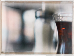 Cuisine Métropole: Teetraum I . 2015/2017 . pigment print - 10 Farben . Edition 5 . 31,2 x 41,2 cm