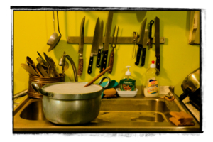 Geschossene Gesellschaft - Neukölln privat IX . 2009 . pigment print - 10 Farben . Edition 5 . 43 x 63 cm